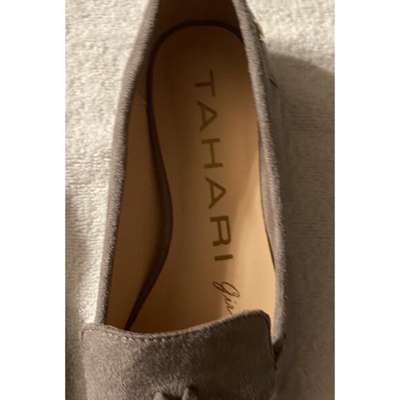 Tahari Loafers Womans 7.5 Alessia Gray Suede Tassel Flat Slip-on Shoes - Picture 7 of 7